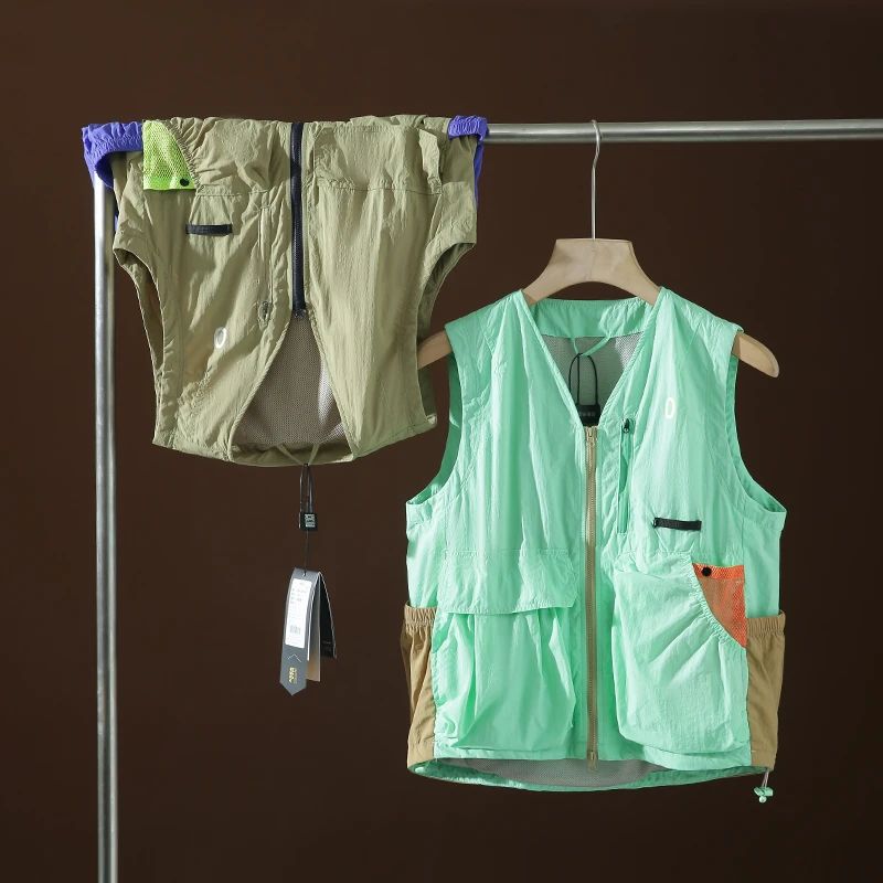 Multi Pocket Tech Utility Vest