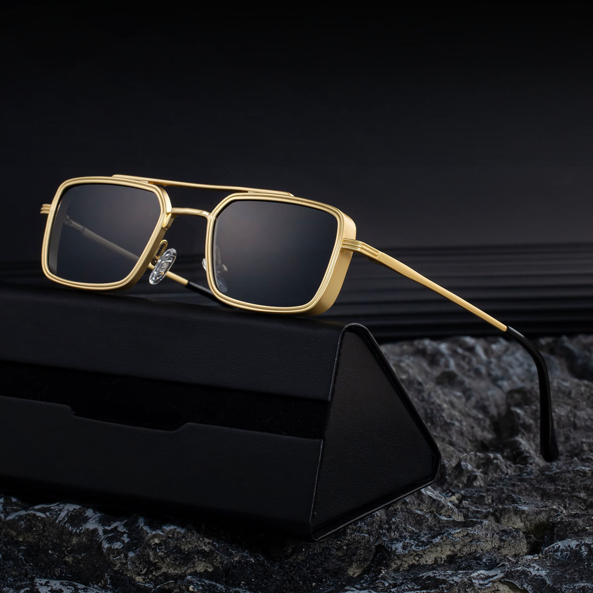 Metal Frame Rectangular Sunglasses