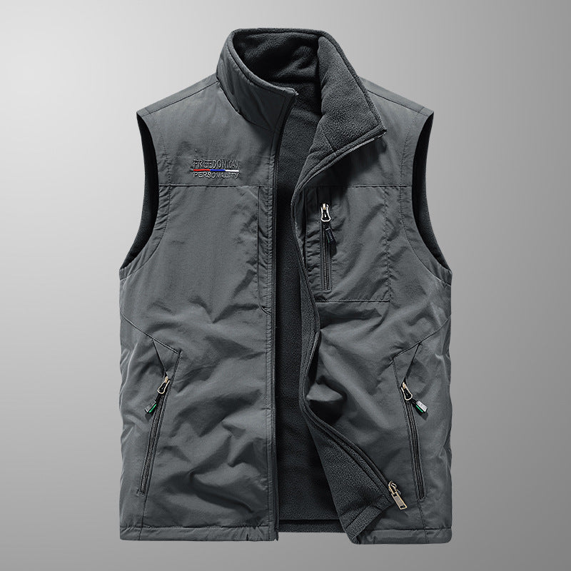 Autumn and winter velvet thickened men outdoor sports vest